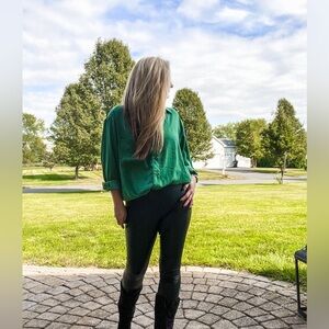 NWT En Merci Green Silky tunic